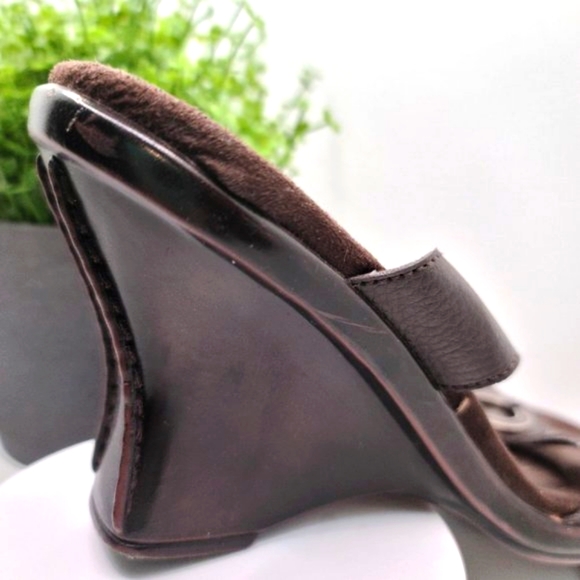 Dr Scholls brown wedge 3.5 heels - Avalone 3 - size 10 w/3 ring decor - Picture 2 of 8